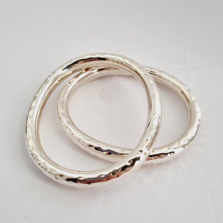 Silver Oval Hammered Bangle