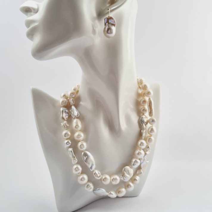 Pearl Mixology Long Necklace